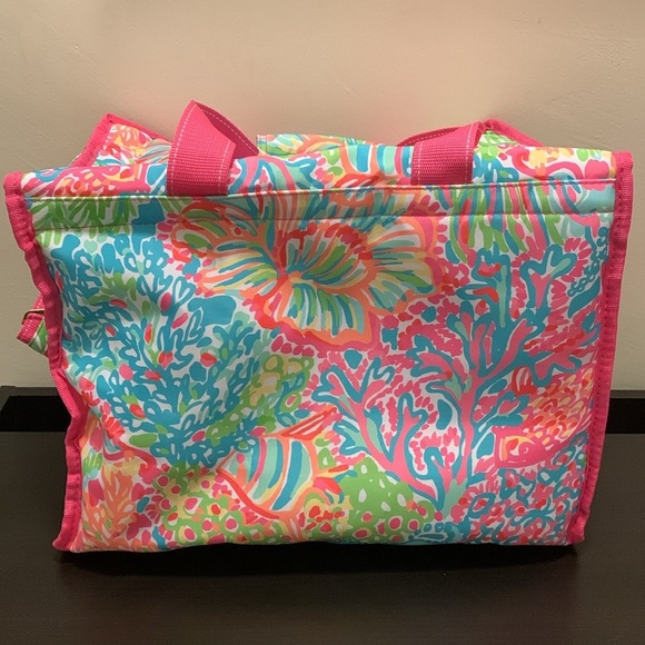 LILLY PULITZER Insulated Cooler in Lover’s Coral - Picture 3 of 5